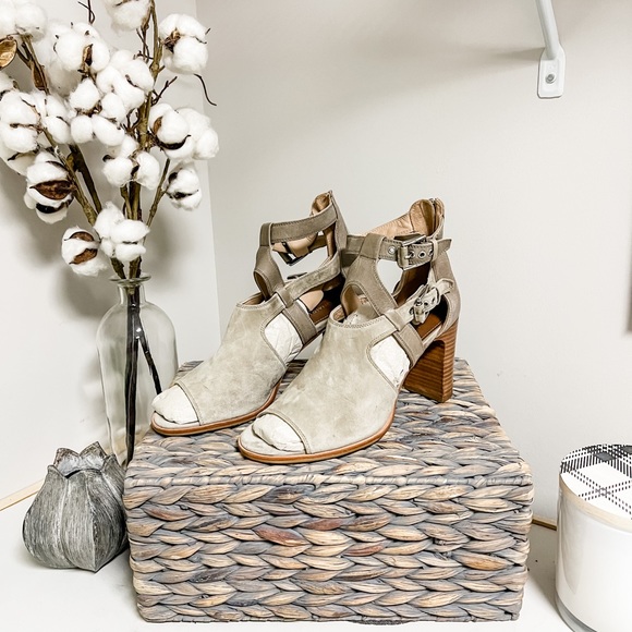 Donald J Pliner Gray Leather Suede Open Toe Buckle Bootie Size 8.5 NWOT - Picture 1 of 9